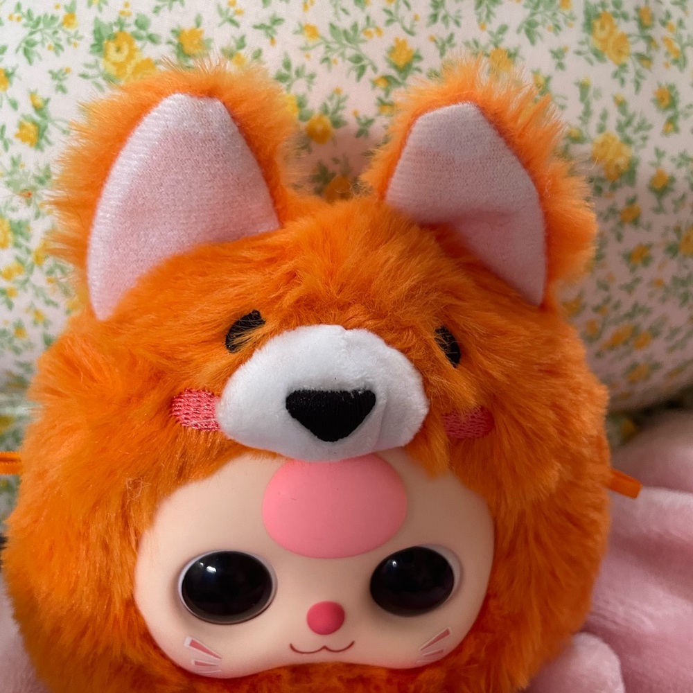 Fox - Baby three First Generation Animal Plush - Picture 3 of 9